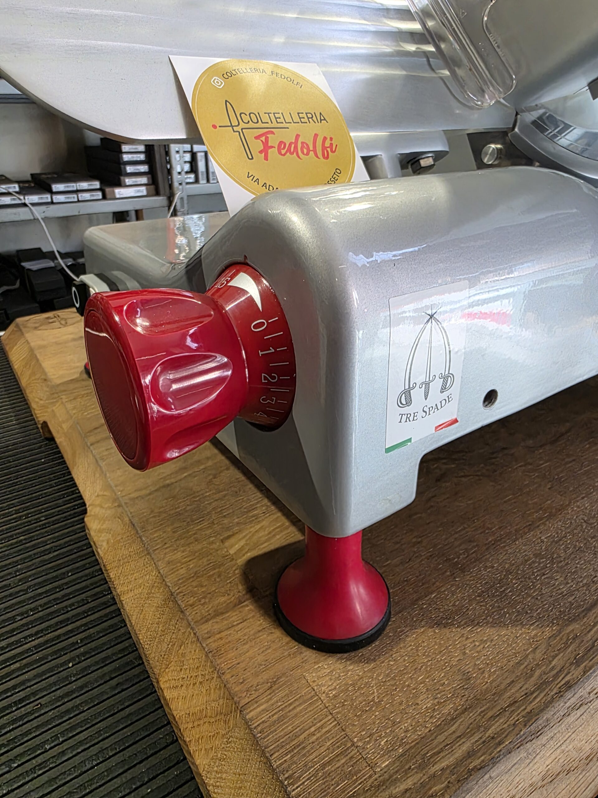 TRE SPADE - Affettatrice PROFESSIONALE Lama Ø 300 mm - Made in Italy - immagine 7