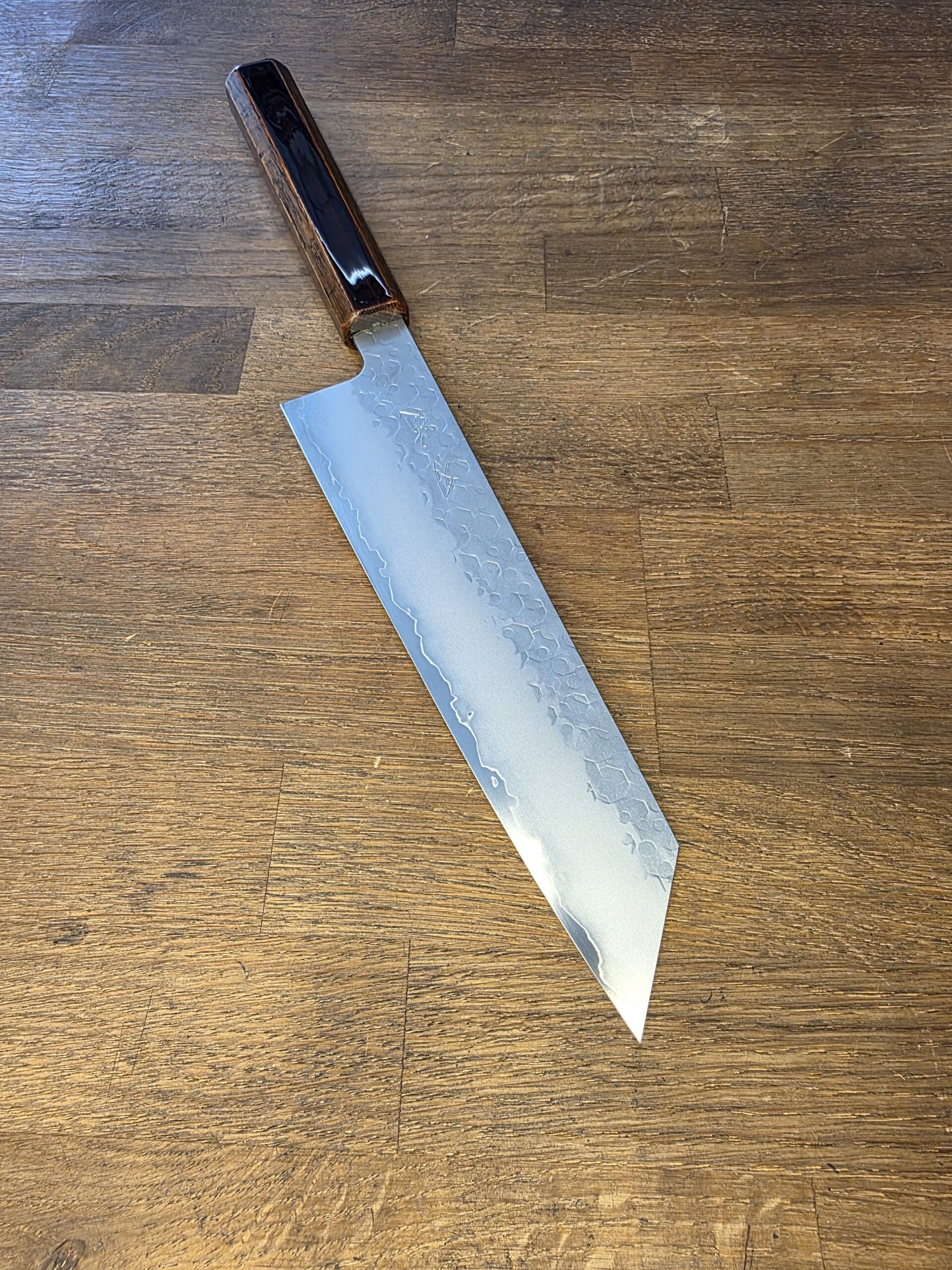Fukui Co. - HADO - Coltello KIRITSUKE 210mm SG2 Steel - Urushi Rovere - immagine 4